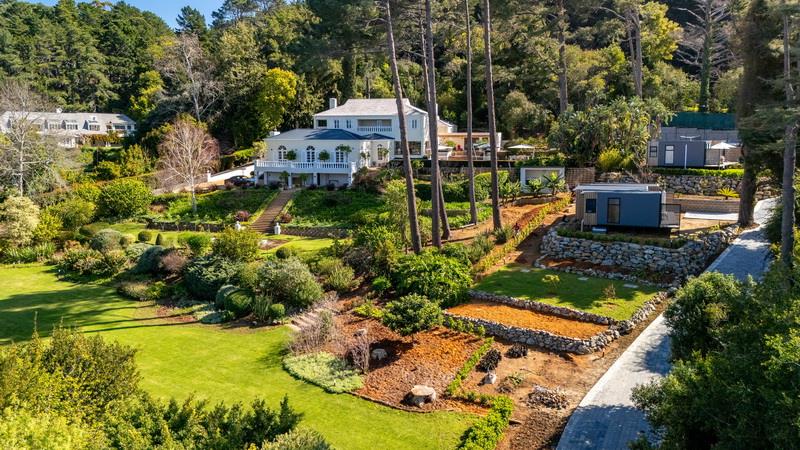 4 Bedroom Property for Sale in Constantia Western Cape
